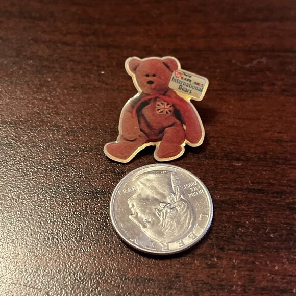 McDonald’s Ty Teenie Beanie Babies International Bears Britannia Lapel Hat Pin - Picture 2 of 3